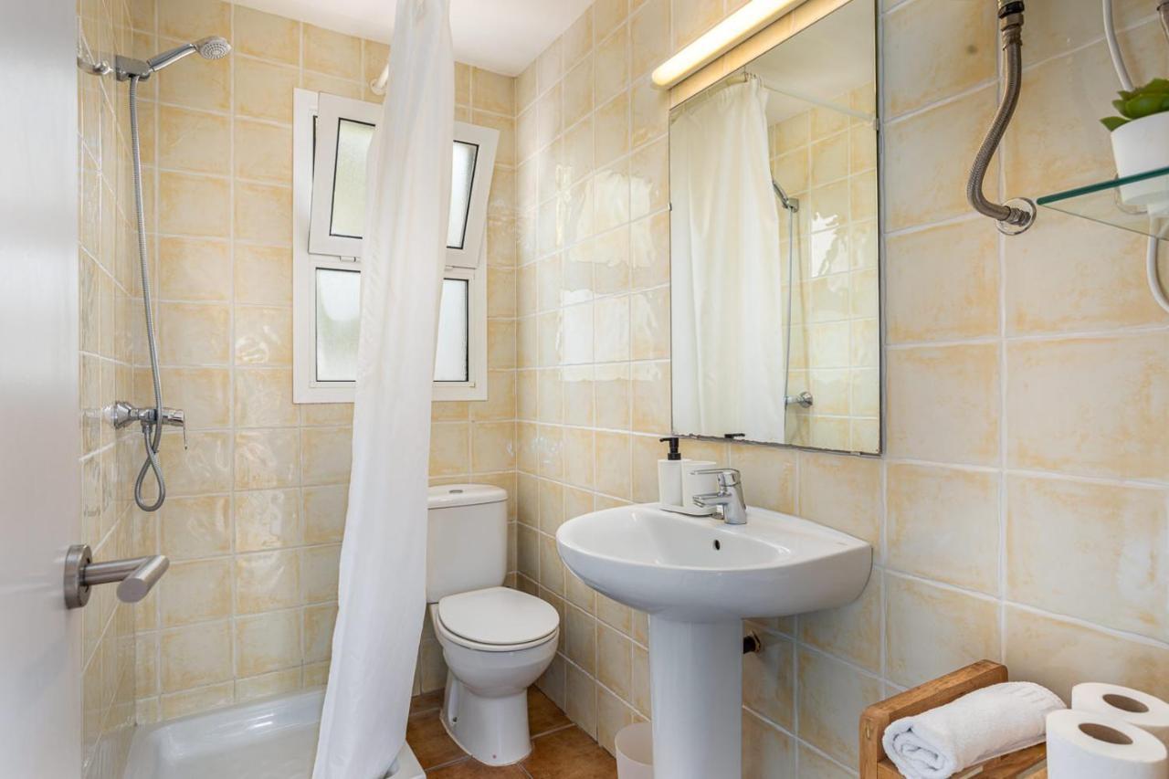 Apartamentos Casa Marea Calella Palafrugell Con Parking 卡莱利亚德帕拉弗鲁赫尔 外观 照片