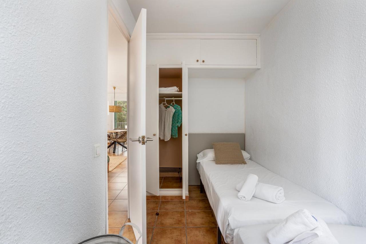 Apartamentos Casa Marea Calella Palafrugell Con Parking 卡莱利亚德帕拉弗鲁赫尔 外观 照片