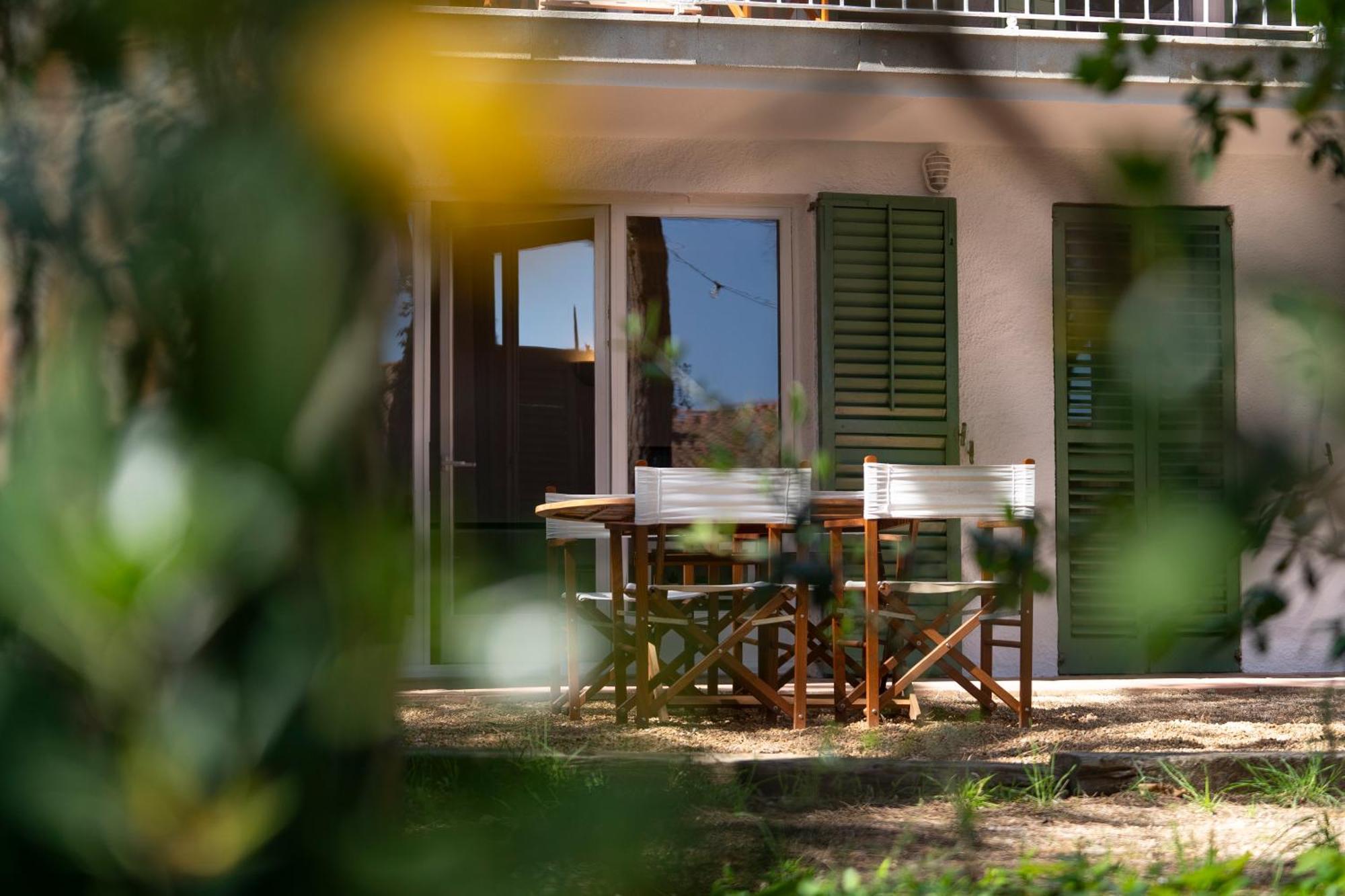 Apartamentos Casa Marea Calella Palafrugell Con Parking 卡莱利亚德帕拉弗鲁赫尔 外观 照片