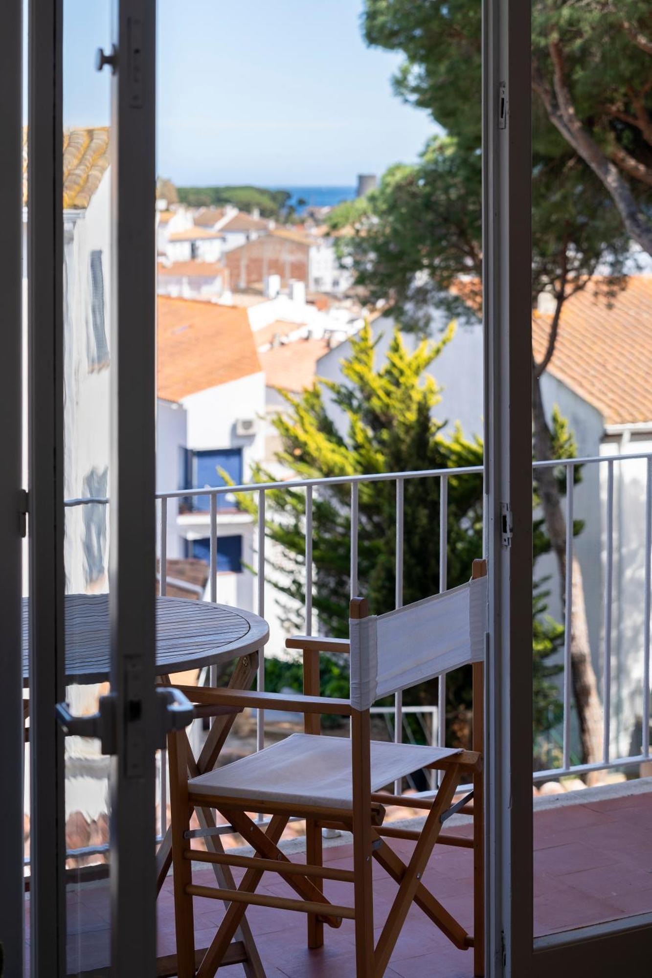 Apartamentos Casa Marea Calella Palafrugell Con Parking 卡莱利亚德帕拉弗鲁赫尔 外观 照片